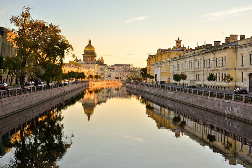 Санкт-Петербург. Утро. Река Мойка © Александр Алексеев / Фотобанк Лори