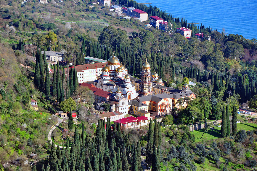 Новоафонский Симоно-Кананитский мужской монастырь в Абхазии © Мартынов Антон / Фотобанк Лори