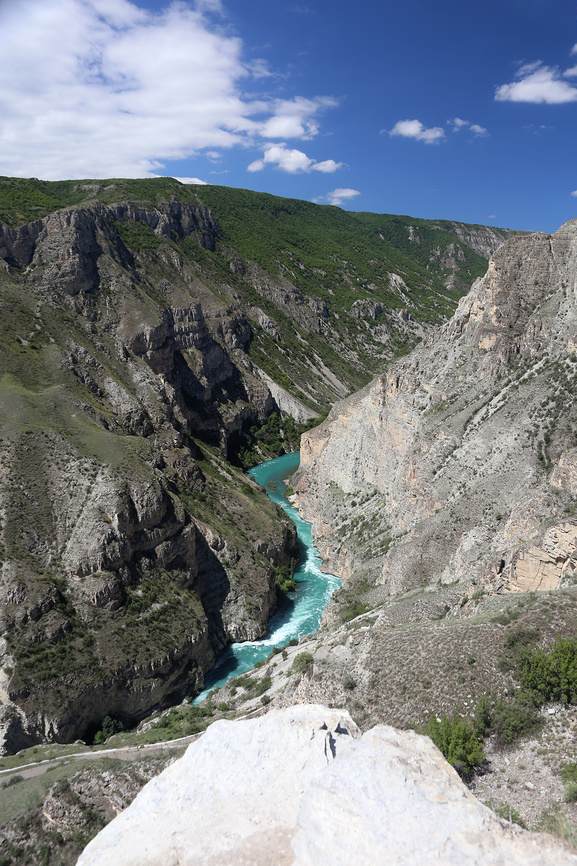 Вид на Сулакский каньон летним днем. Республика Дагестан © Алексей Гусев / Фотобанк Лори